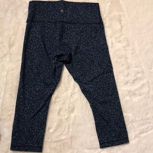 Lululemon tights. Size 12, like new.